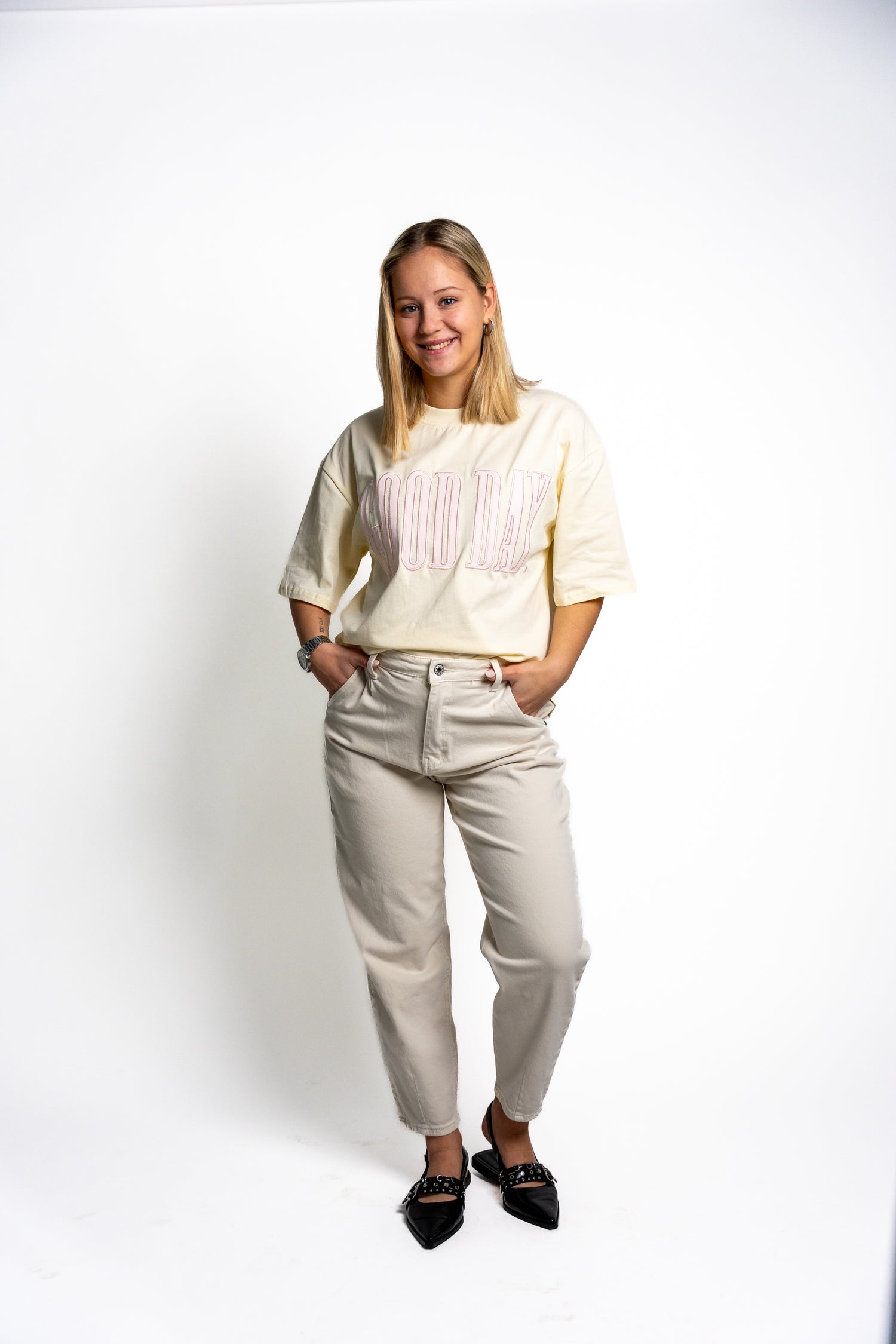 GOOD DAY - pastelno rumena majica