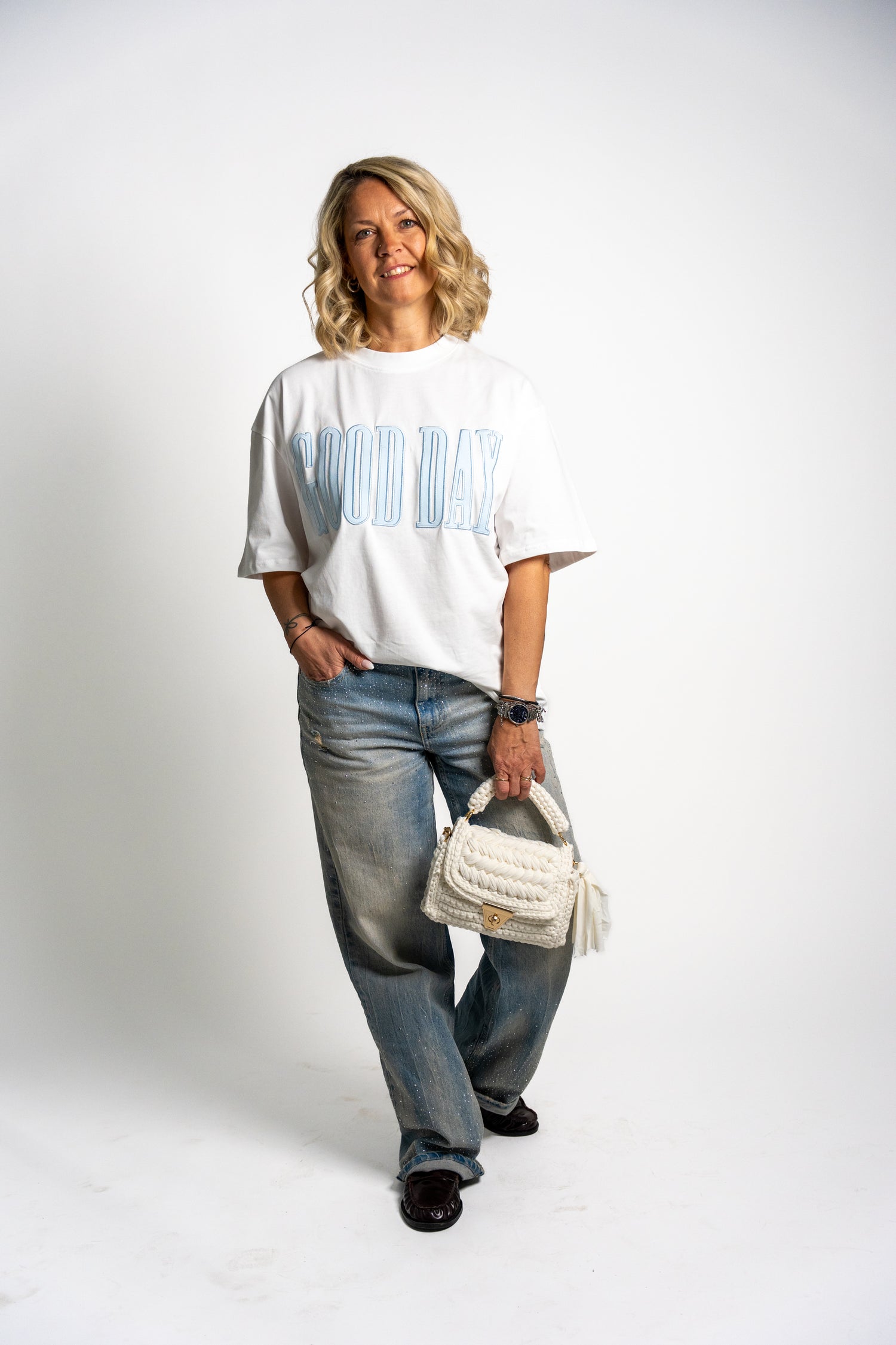 GOOD DAY -  bela majica