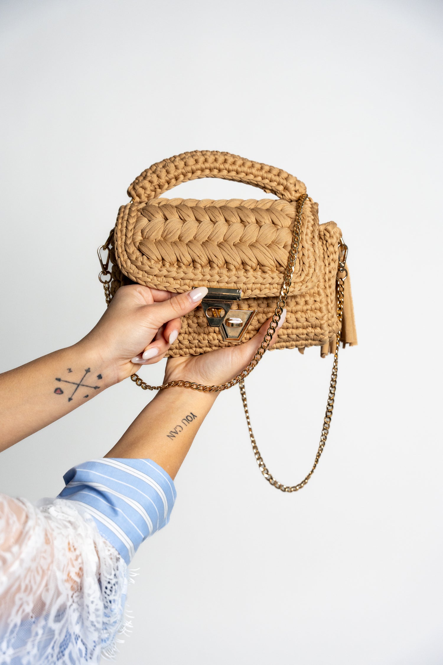 Pletena torbica - bež