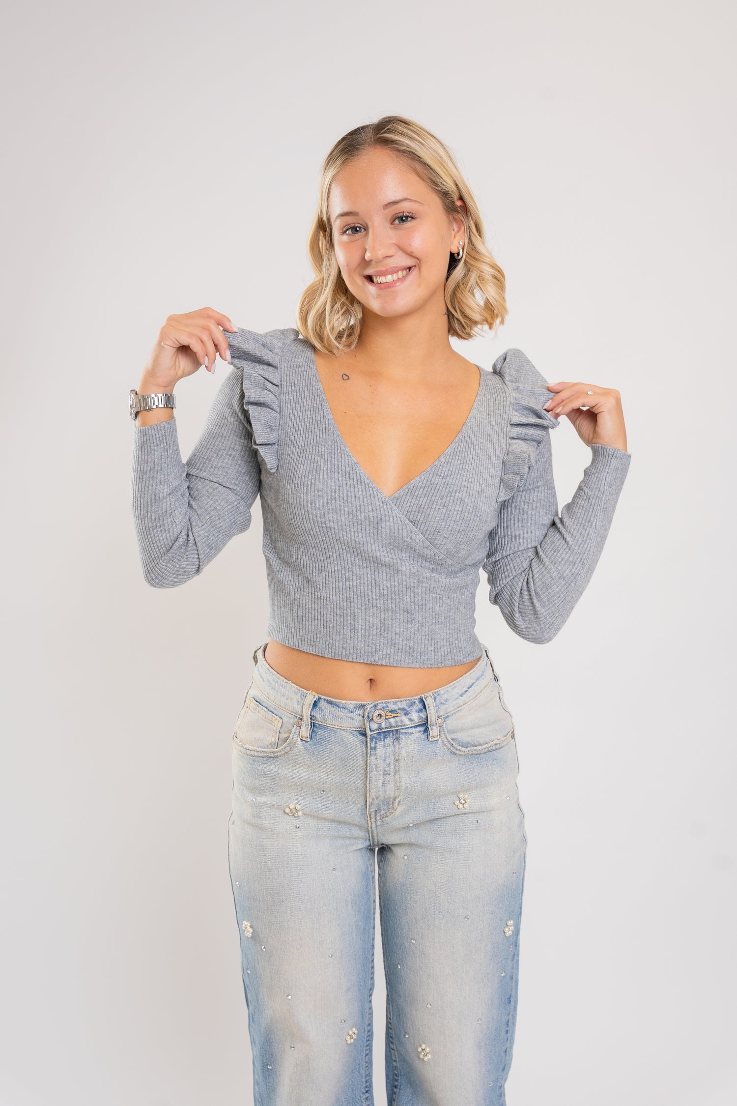 Majica z volančki - siva